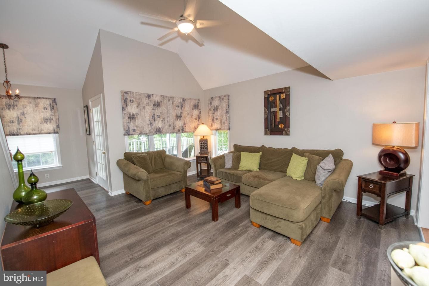 1852 Gibson Road photo 4