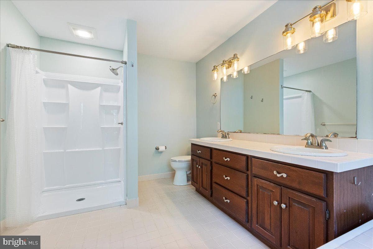 51 Sutphin Pines photo 17