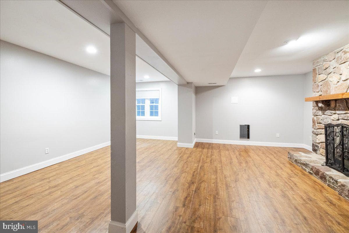 51 Sutphin Pines photo 29