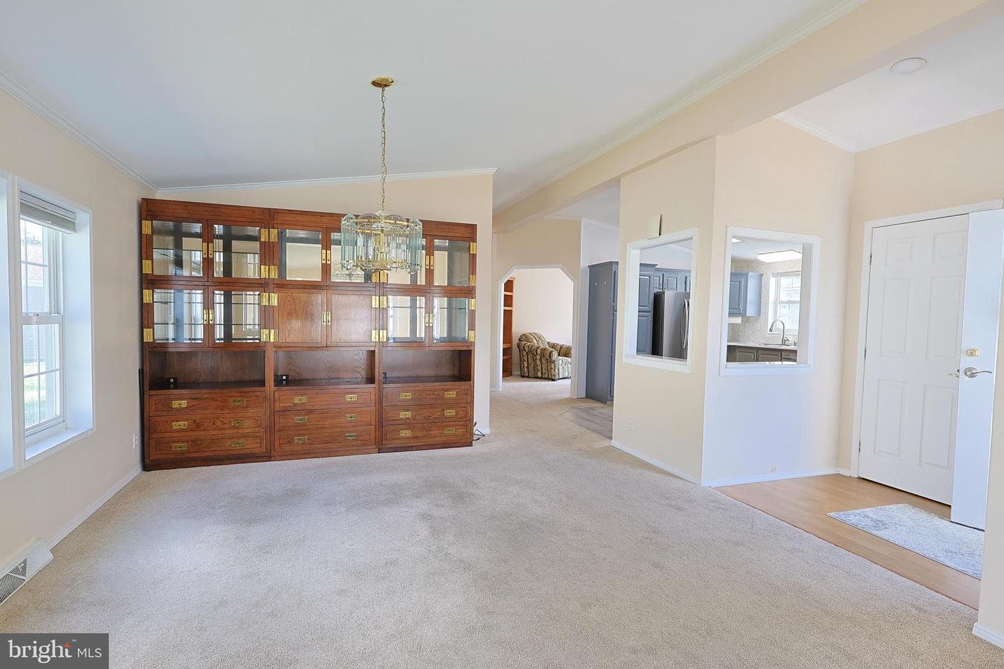191 Cardinal Court S photo 8