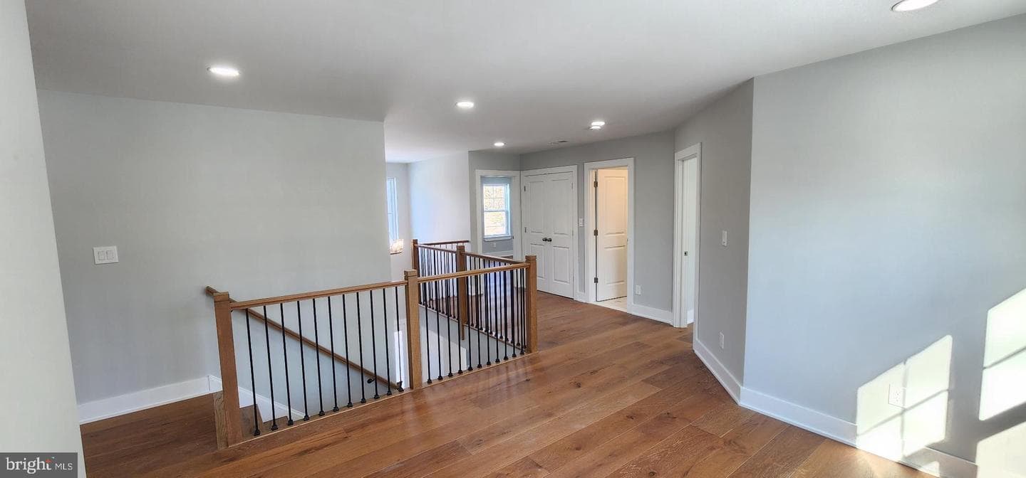 11b Fairview Avenue photo 23