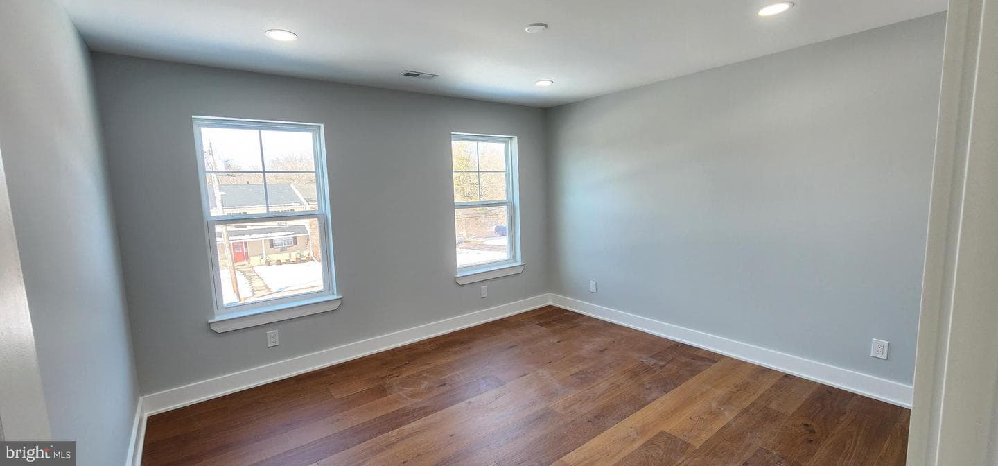 11b Fairview Avenue photo 41