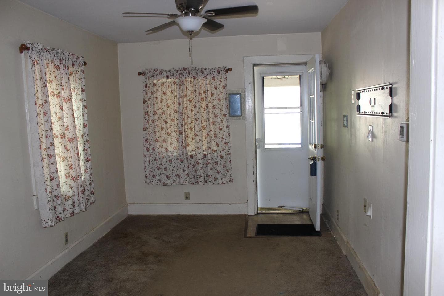 107 S Lafayette Avenue photo 2