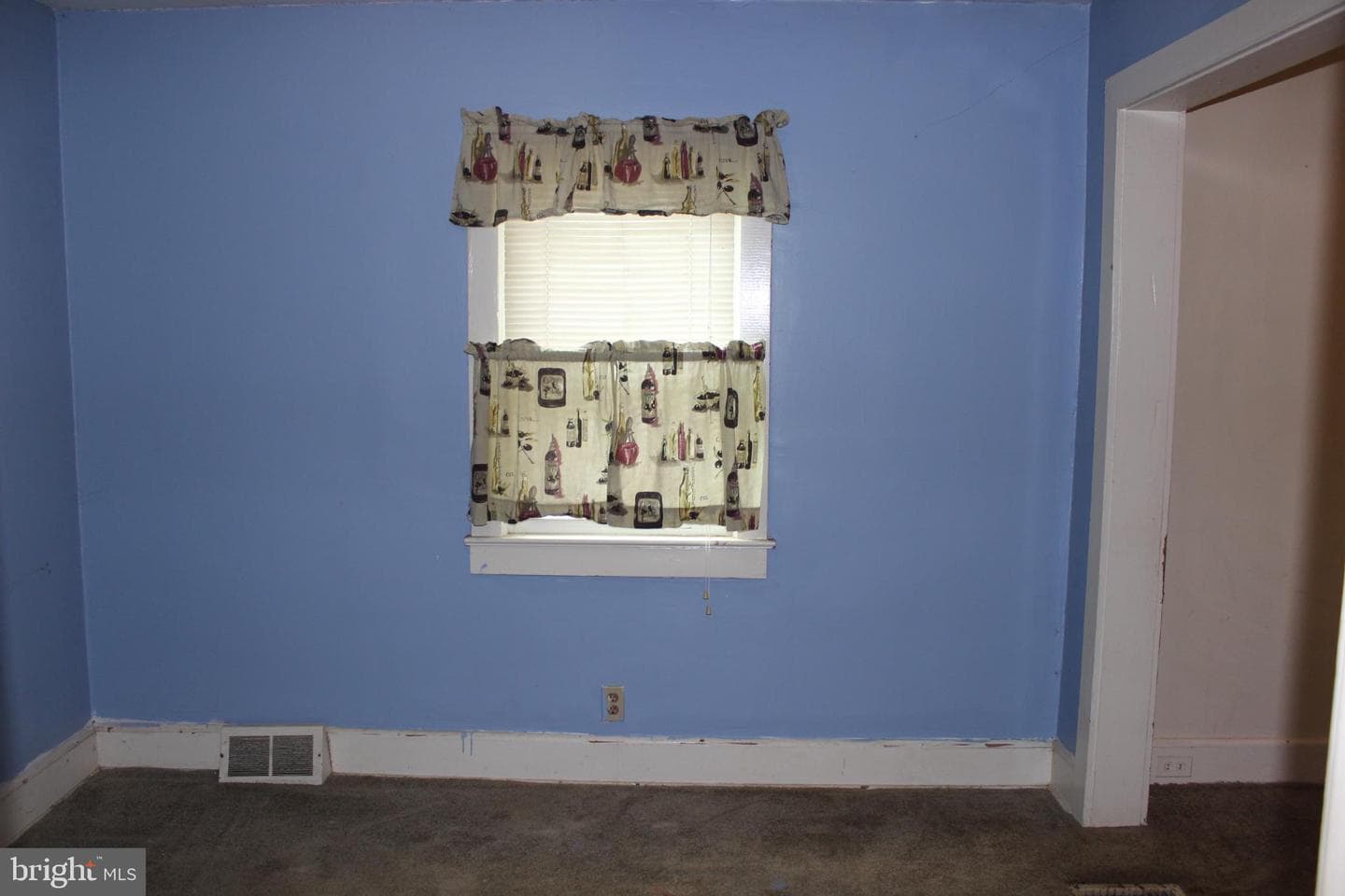107 S Lafayette Avenue photo 3