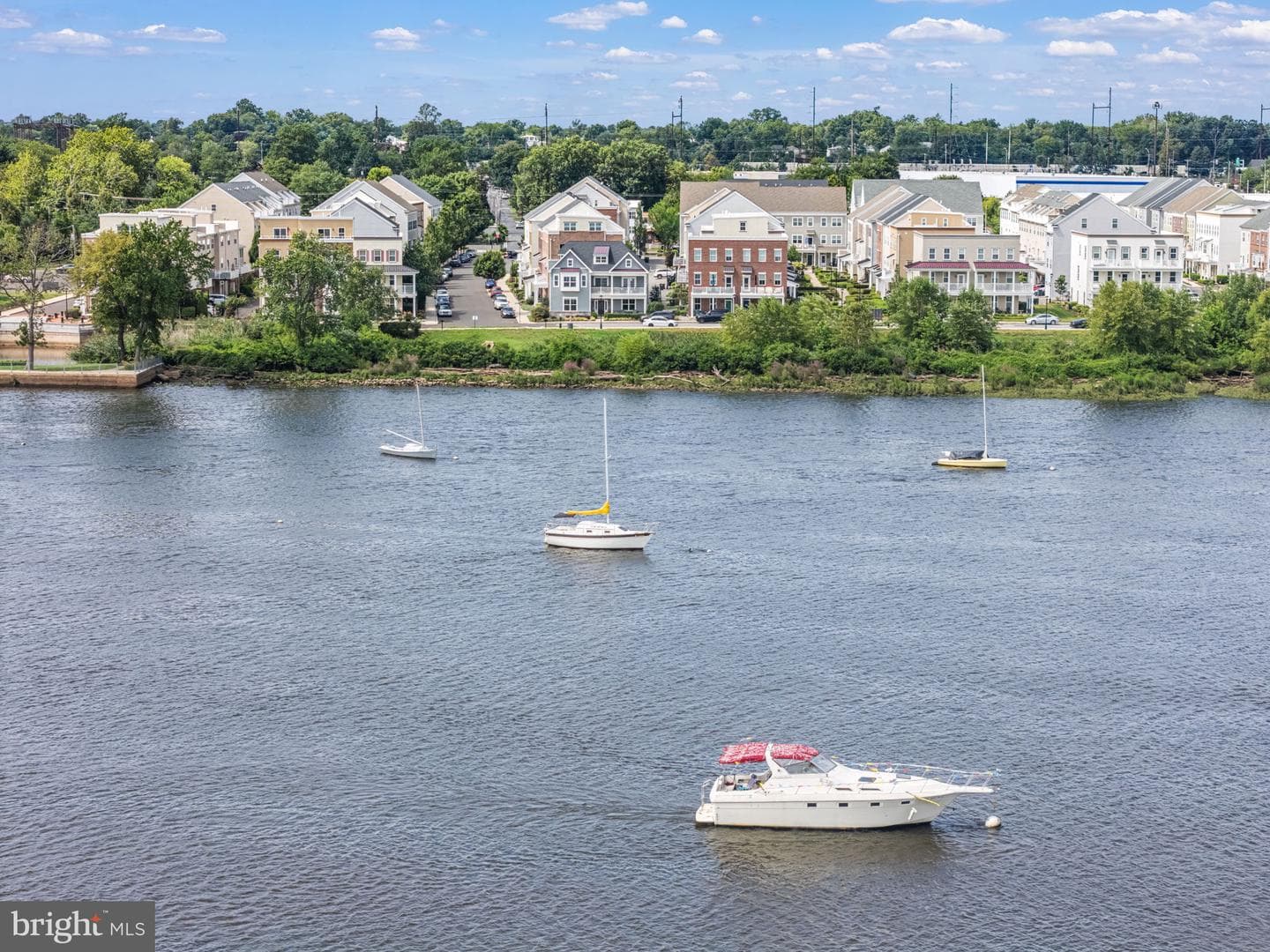 106 Dock Street photo 8