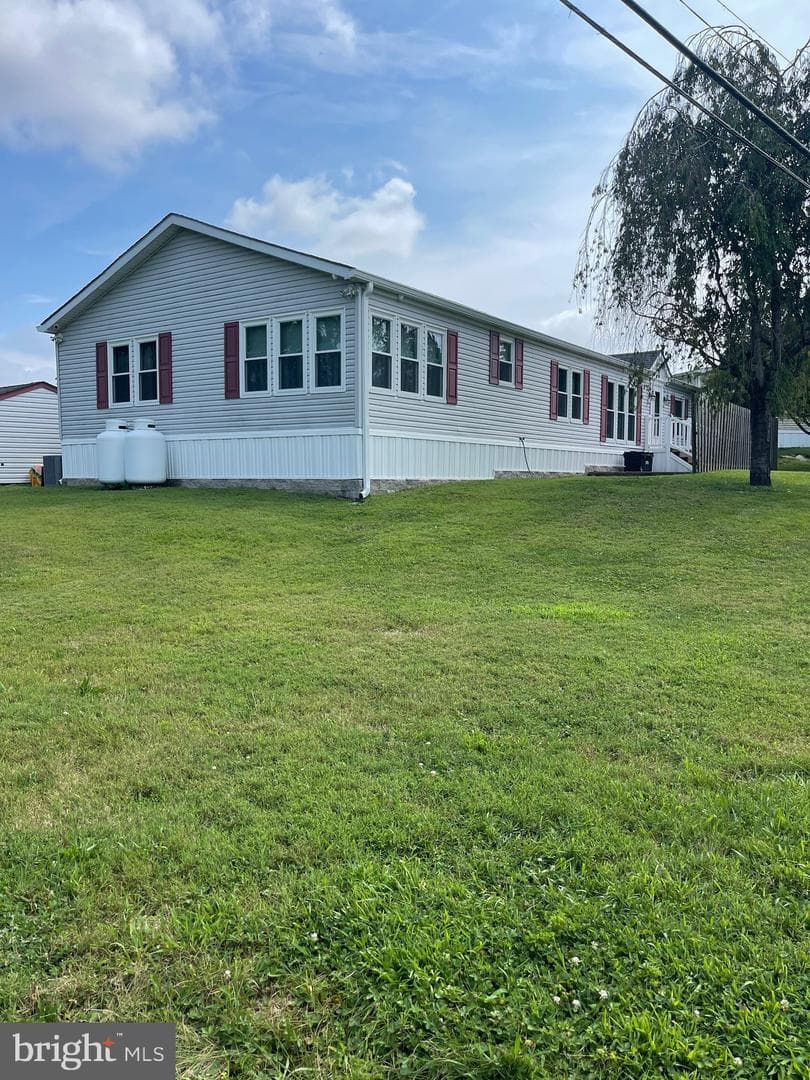 3406 Foxglove Drive photo 4
