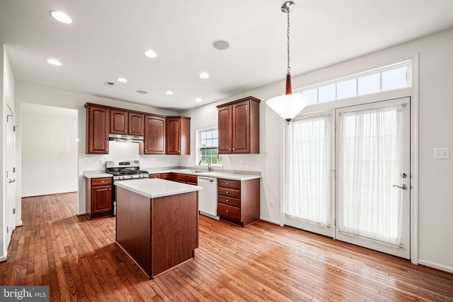 287 Barnhill Road photo 14