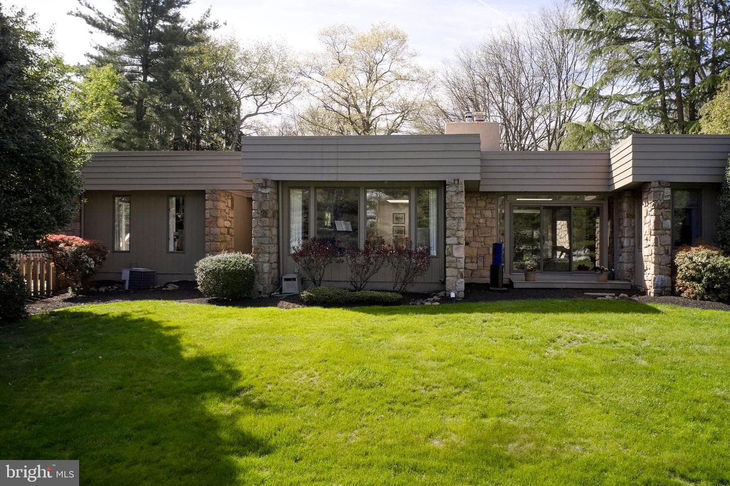 860 Dukes Drive photo 11