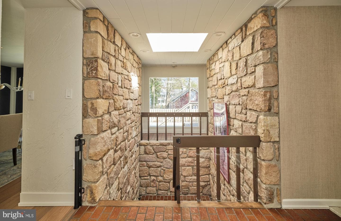 860 Dukes Drive photo 28