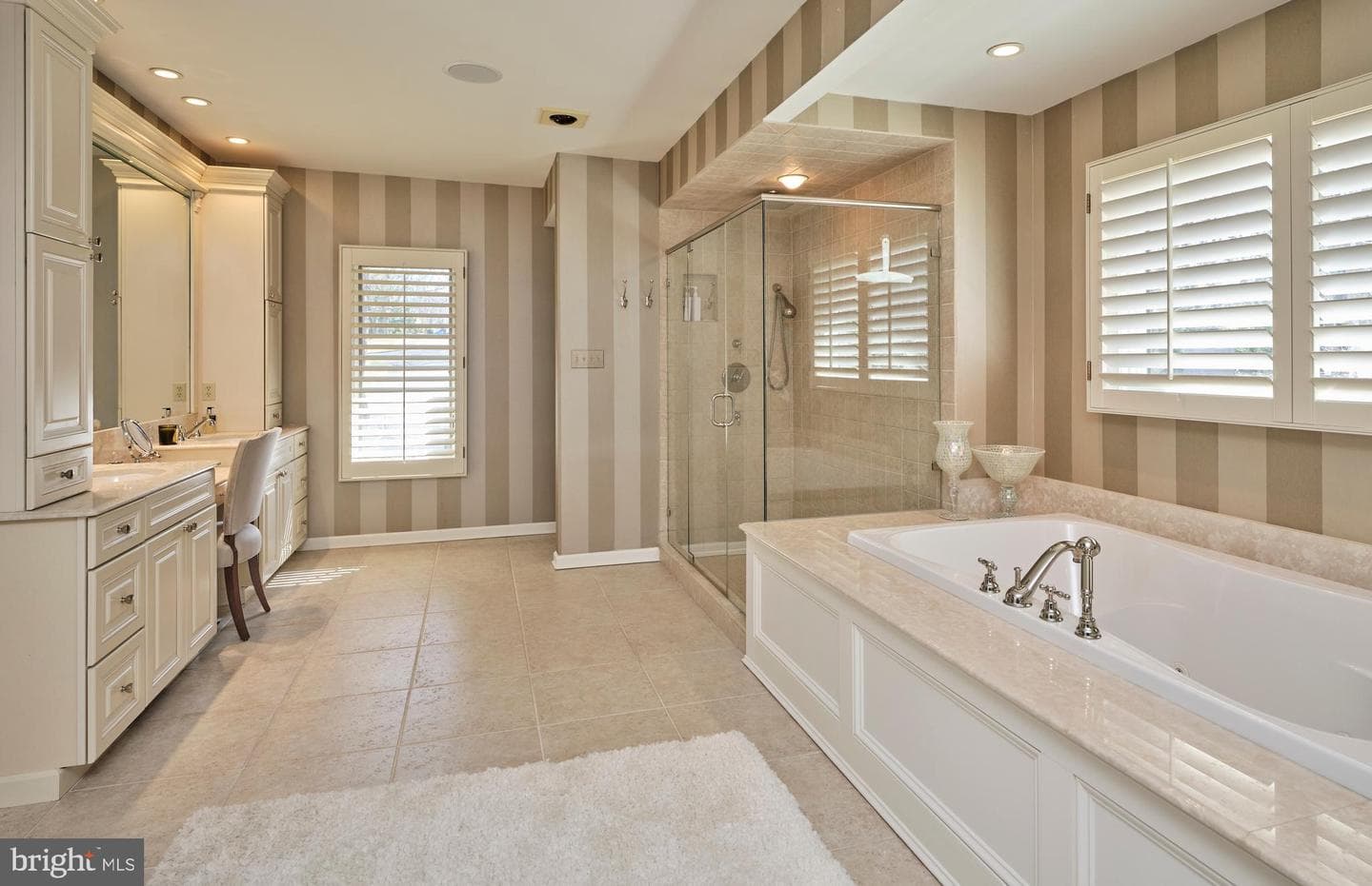 860 Dukes Drive photo 41