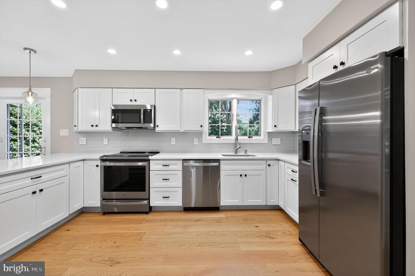 115 Peggy Lane photo 14