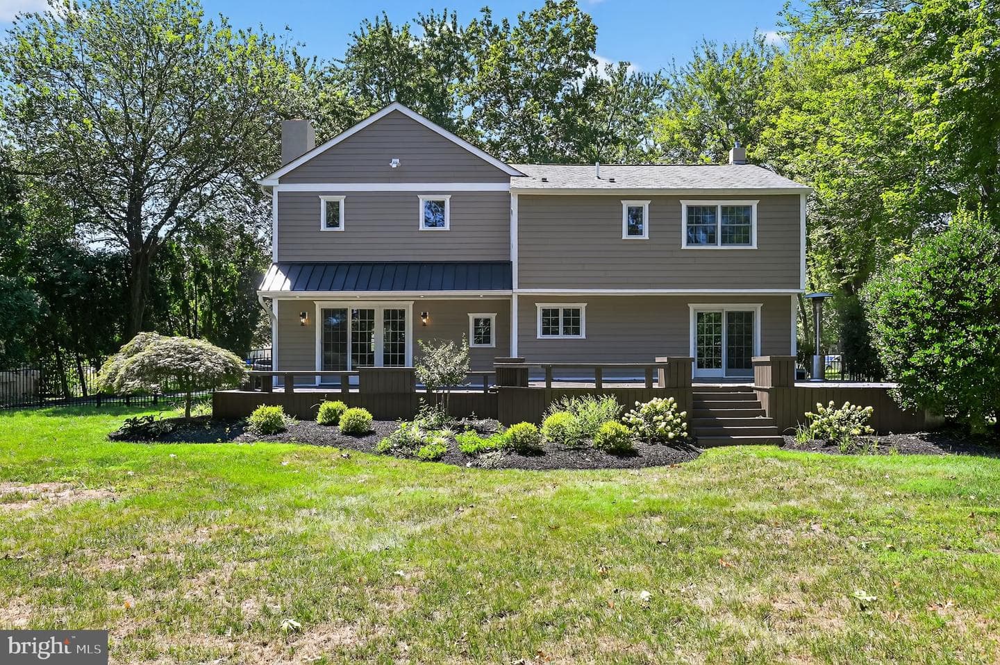 115 Peggy Lane photo 31