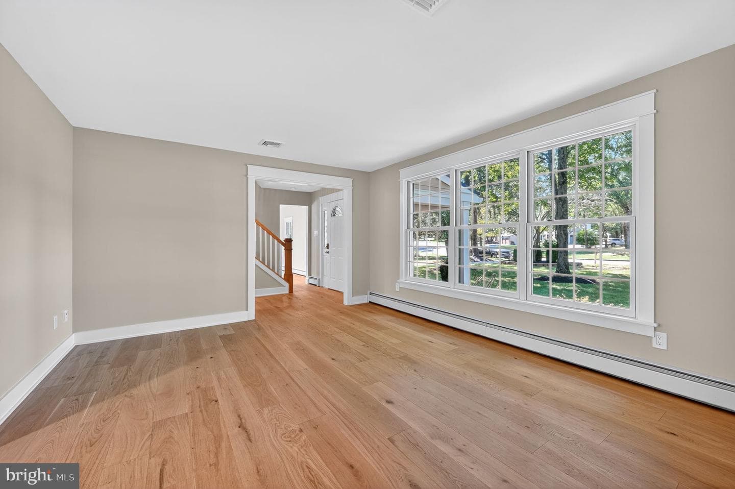 115 Peggy Lane photo 6