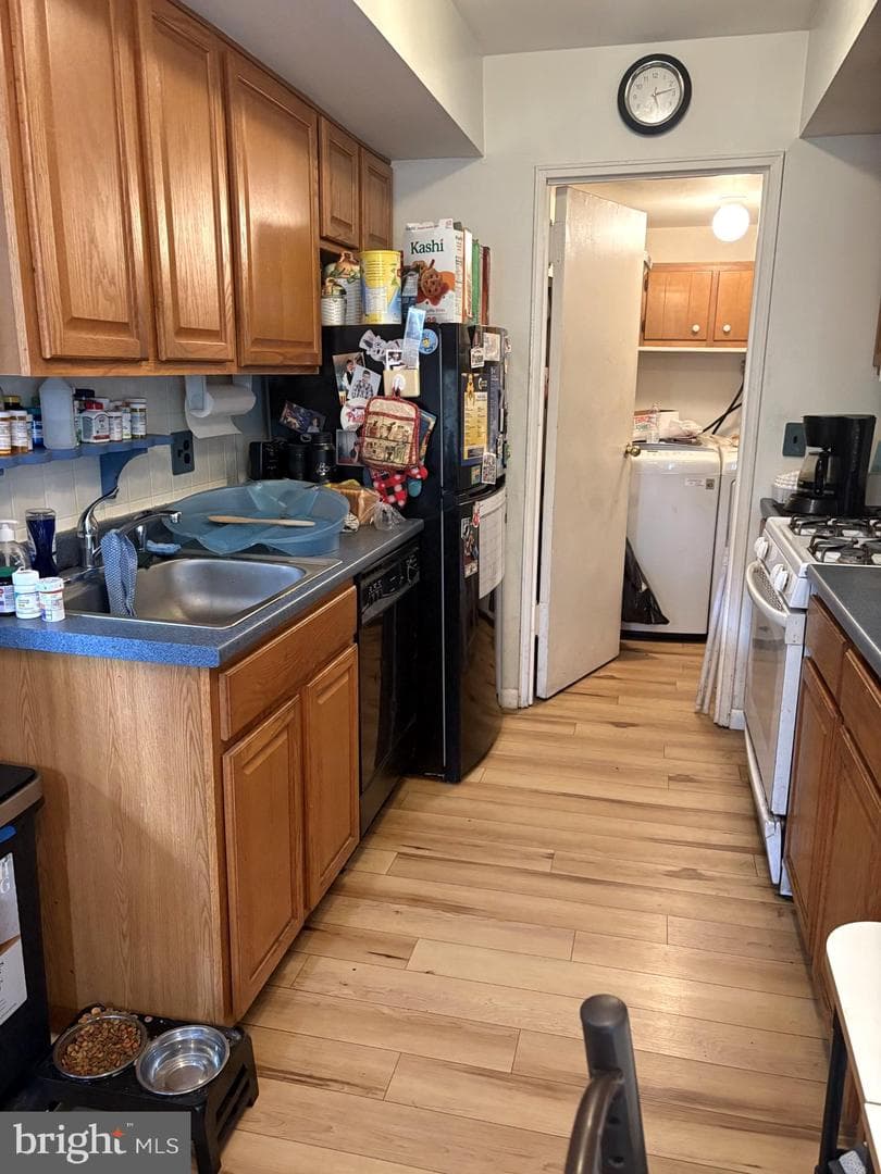 512 Germantown Court photo 4