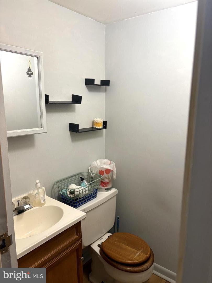 512 Germantown Court photo 8