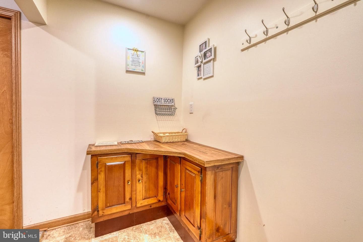 417 Chelsea Road photo 32