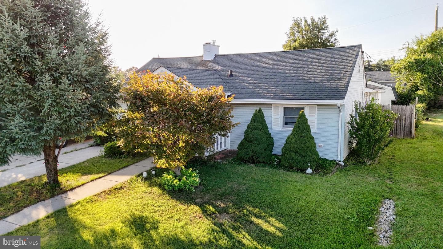 417 Chelsea Road photo 9