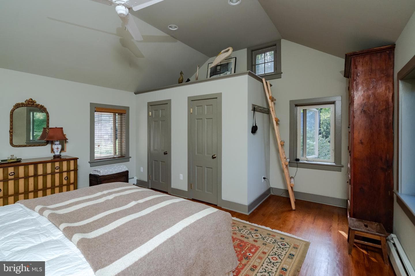 3596 River Road photo 20
