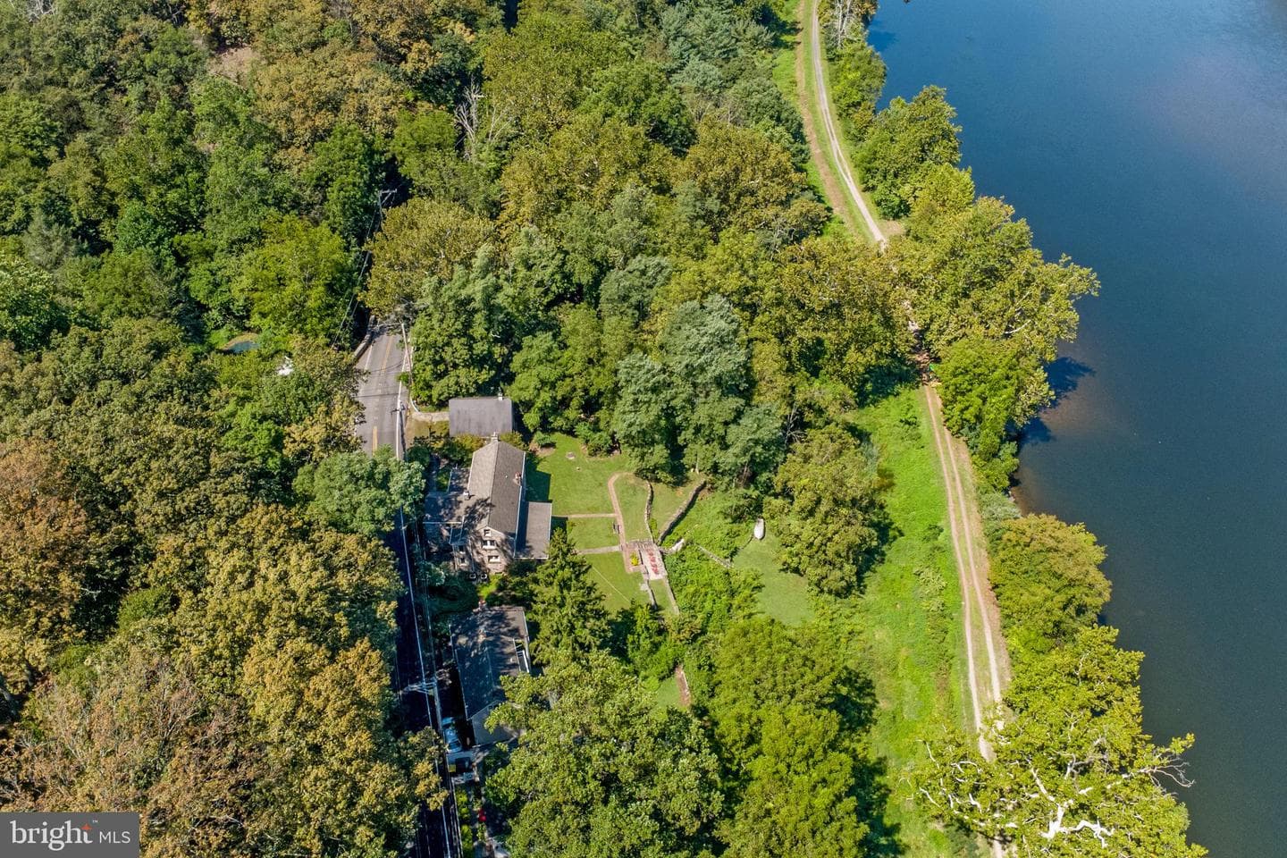3596 River Road photo 47