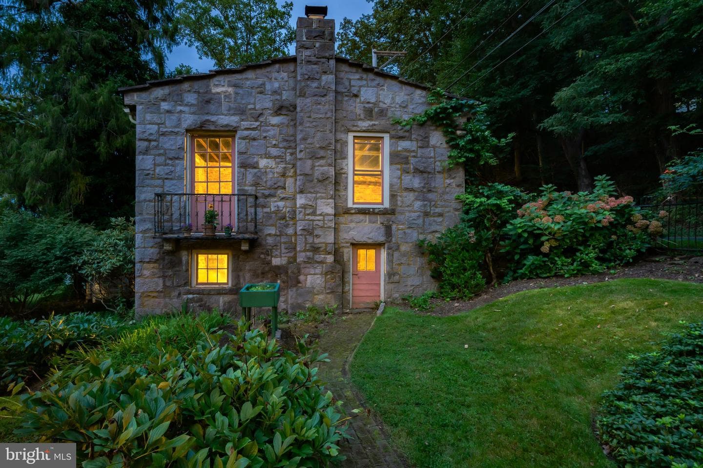 3596 River Road photo 54