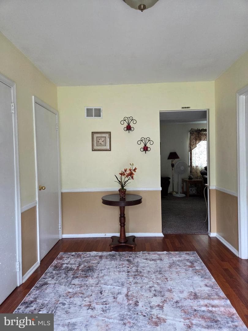 530 Andrew Drive photo 6