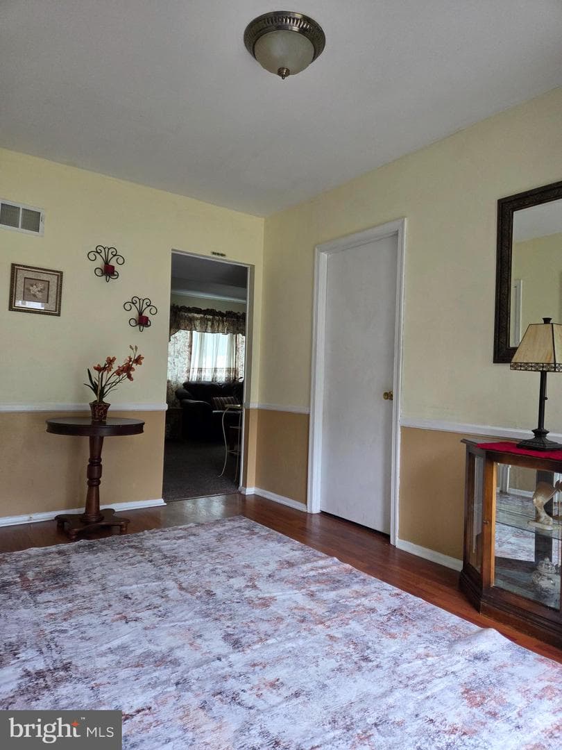 530 Andrew Drive photo 7