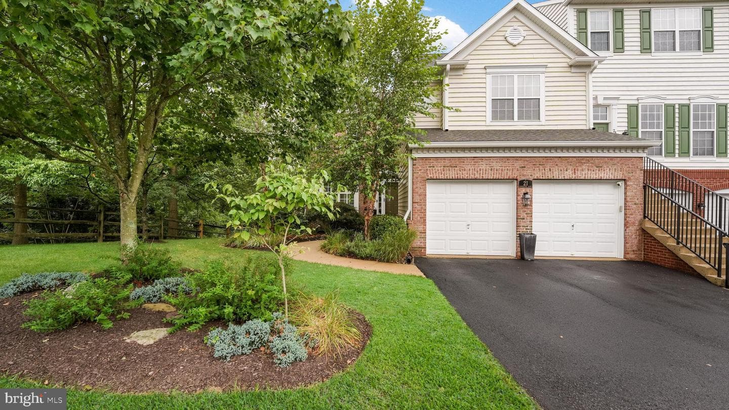 21 Cornerstone Ct. photo 2