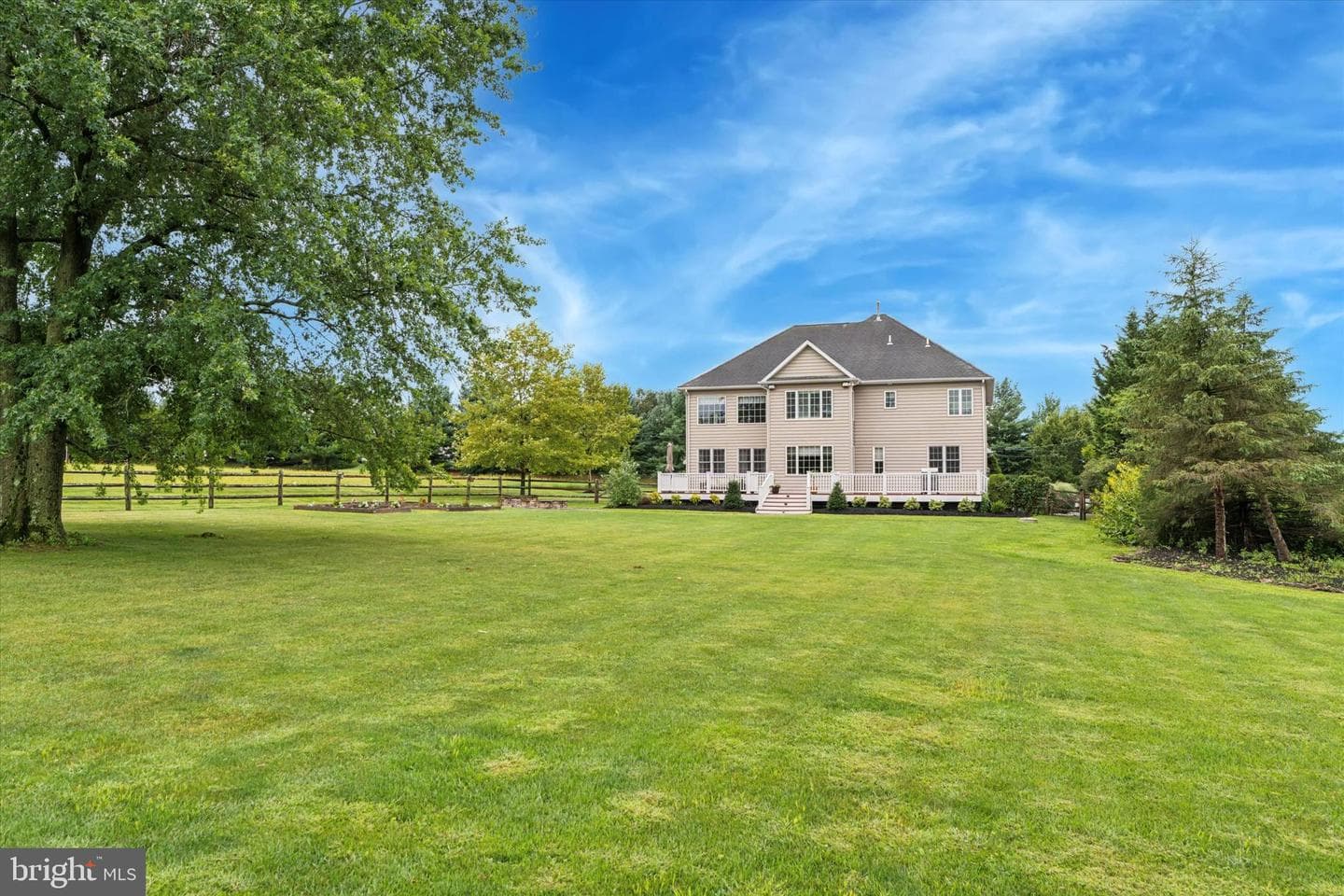 607 Telegraph Road photo 36