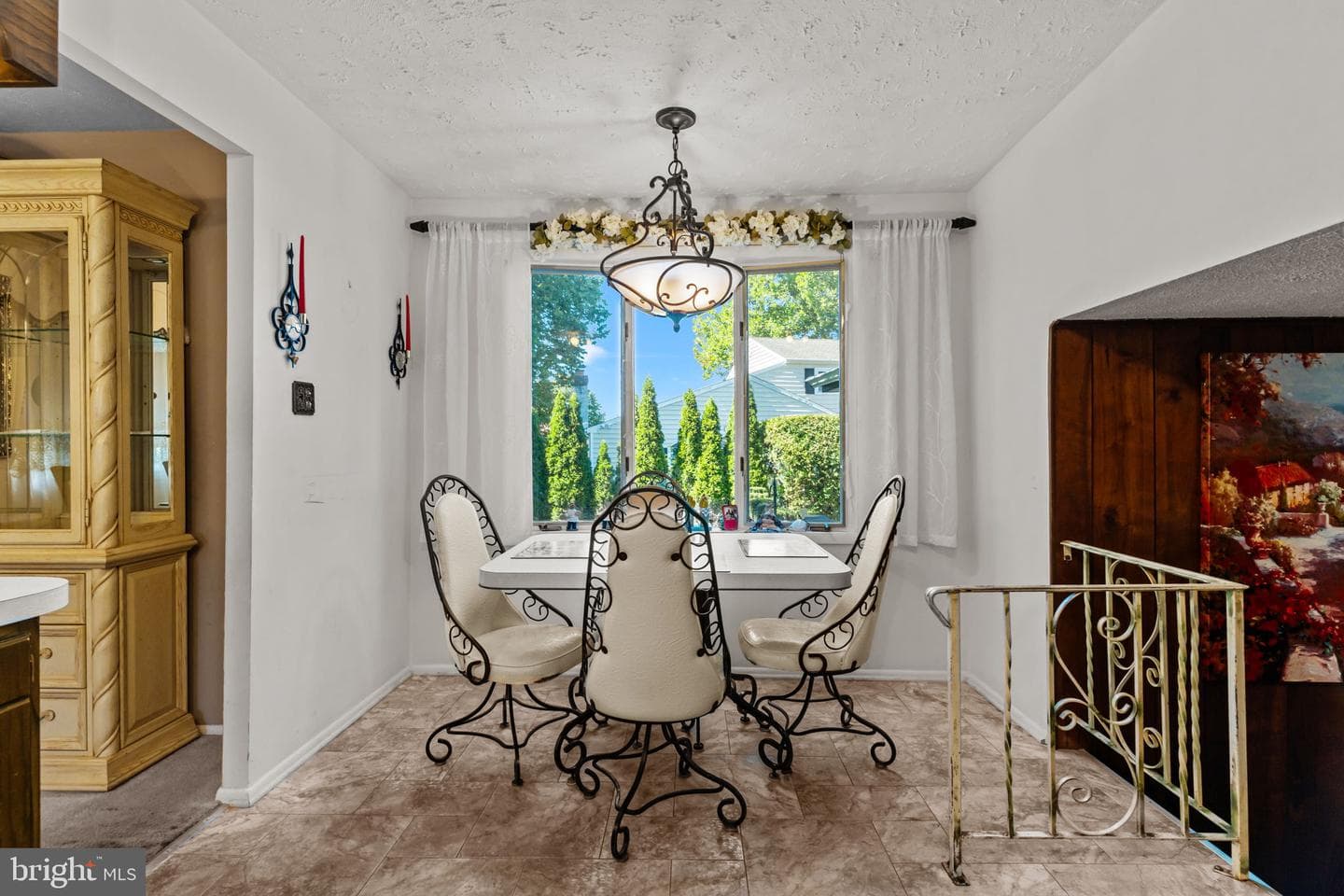 525 Cassingham Road photo 14