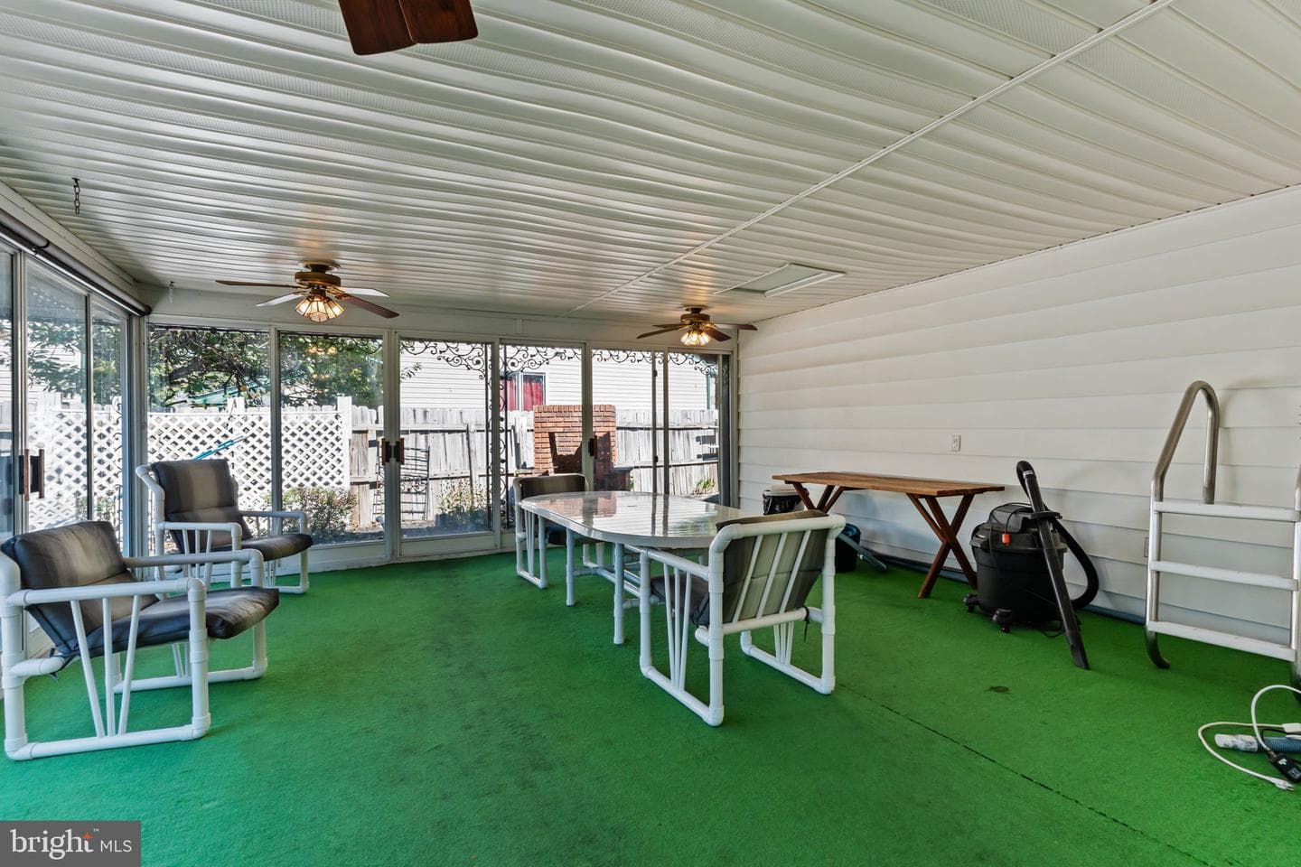 525 Cassingham Road photo 19