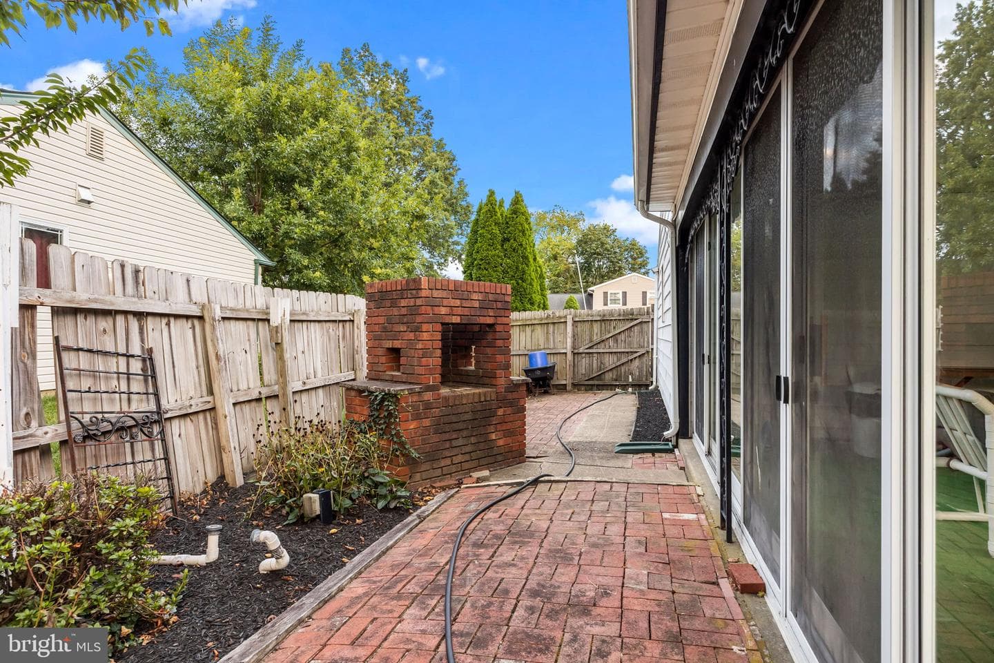 525 Cassingham Road photo 38