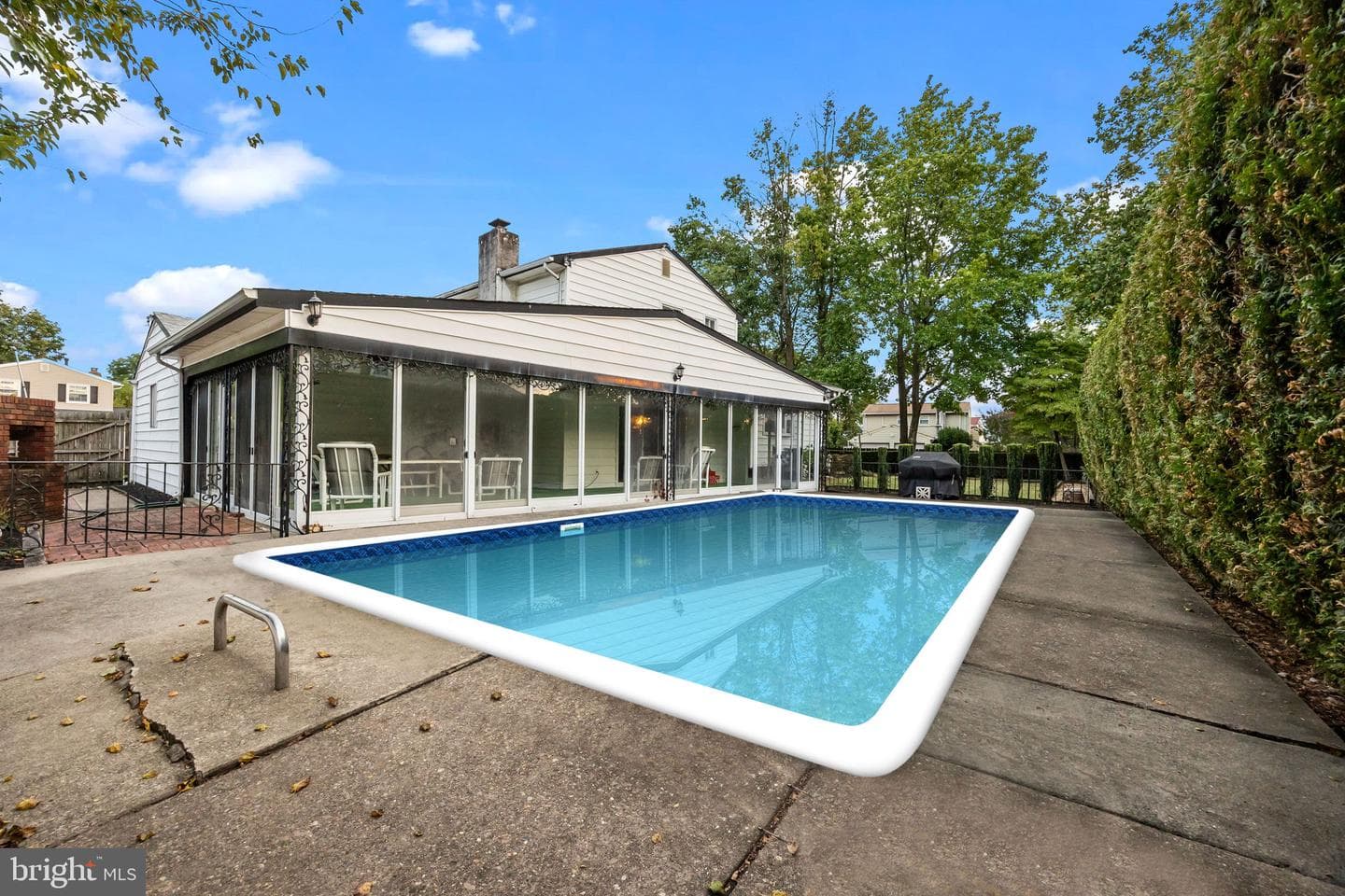 525 Cassingham Road photo 42