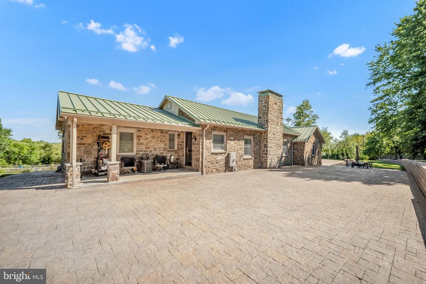 1851 Meetinghouse Road photo 13