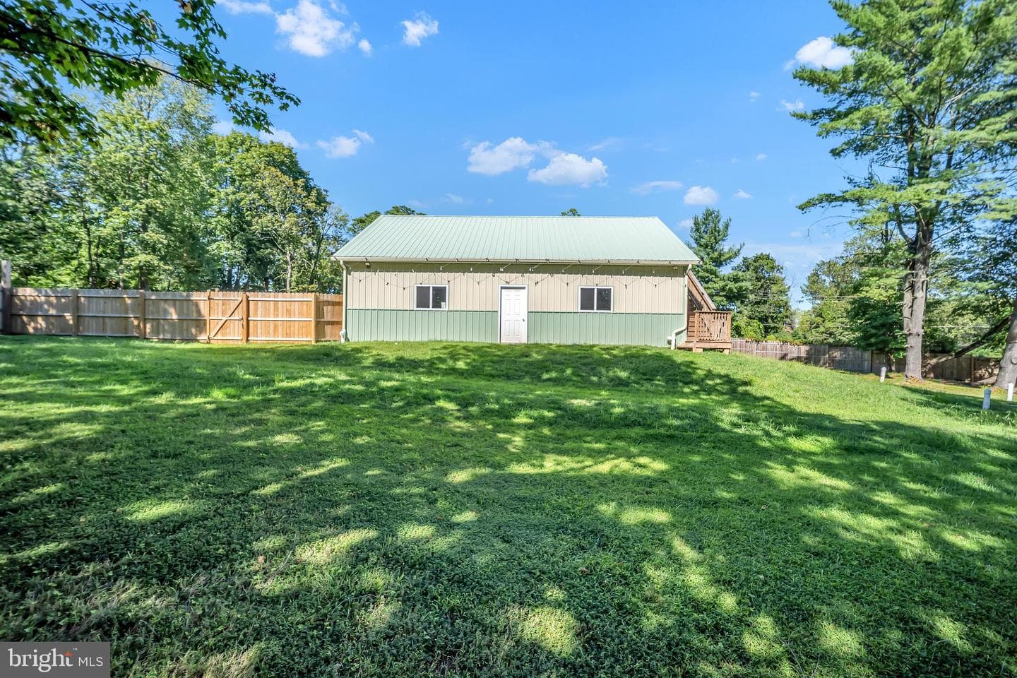 1851 Meetinghouse Road photo 20