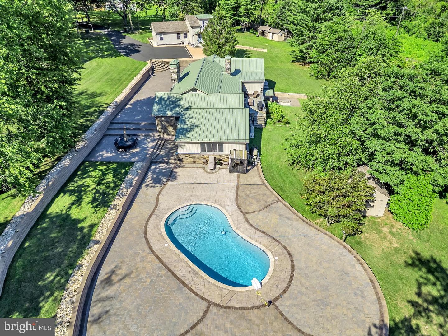 1851 Meetinghouse Road photo 3