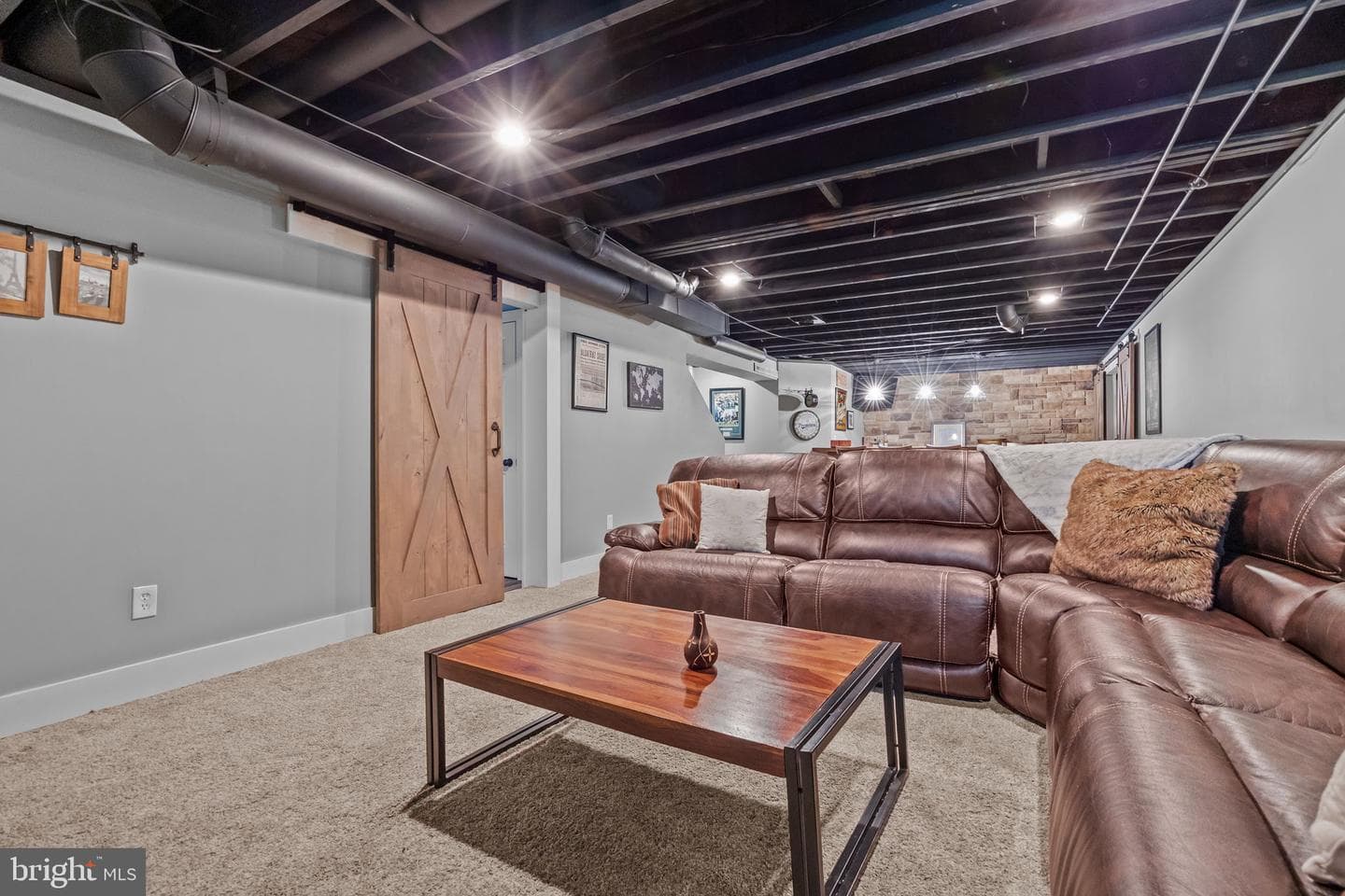 4605 Twinbrook Circle photo 40