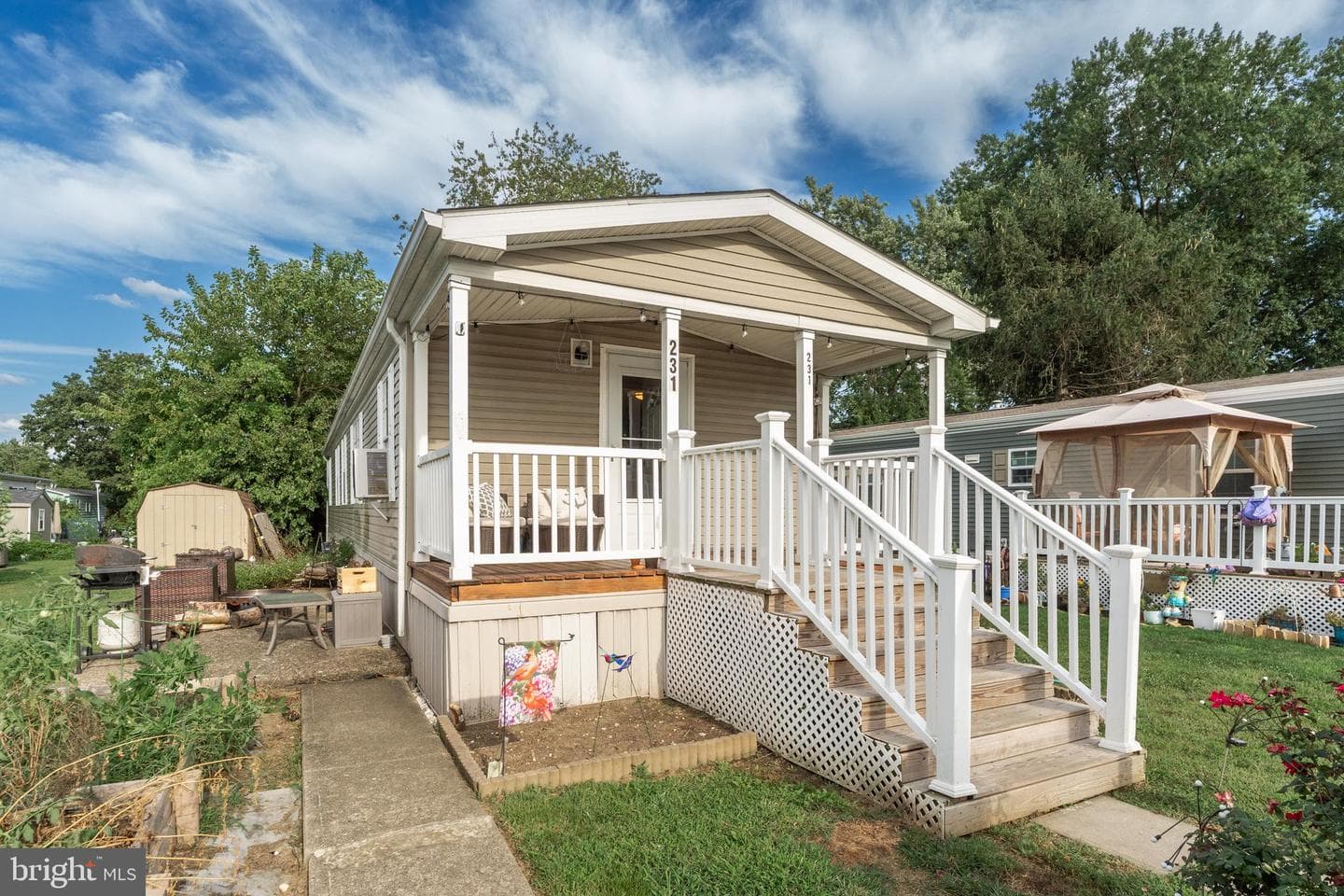 231 Johnson Drive photo 2