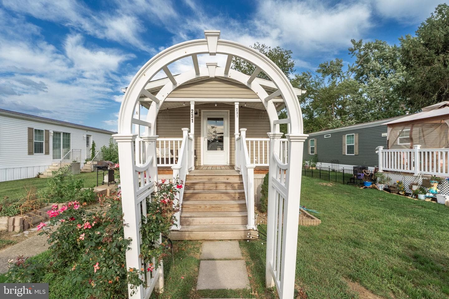 231 Johnson Drive photo 4