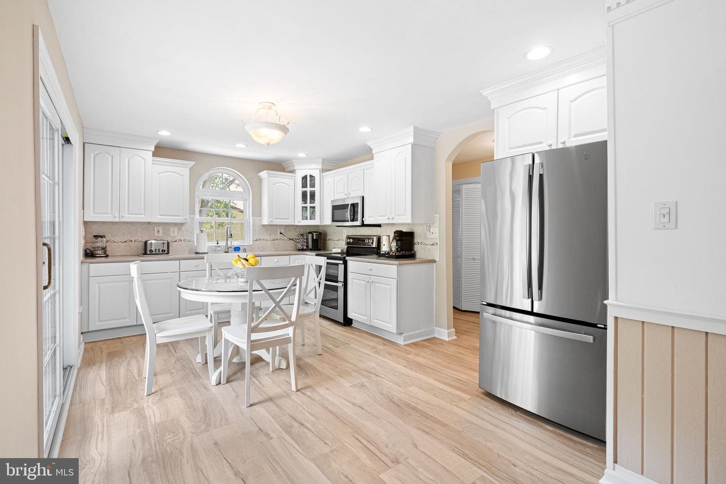 801 Cliff Road photo 10