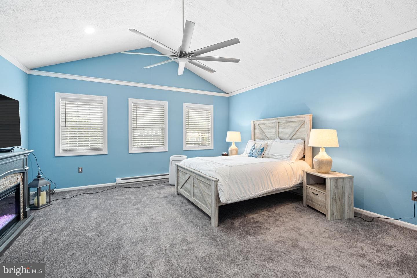 801 Cliff Road photo 22