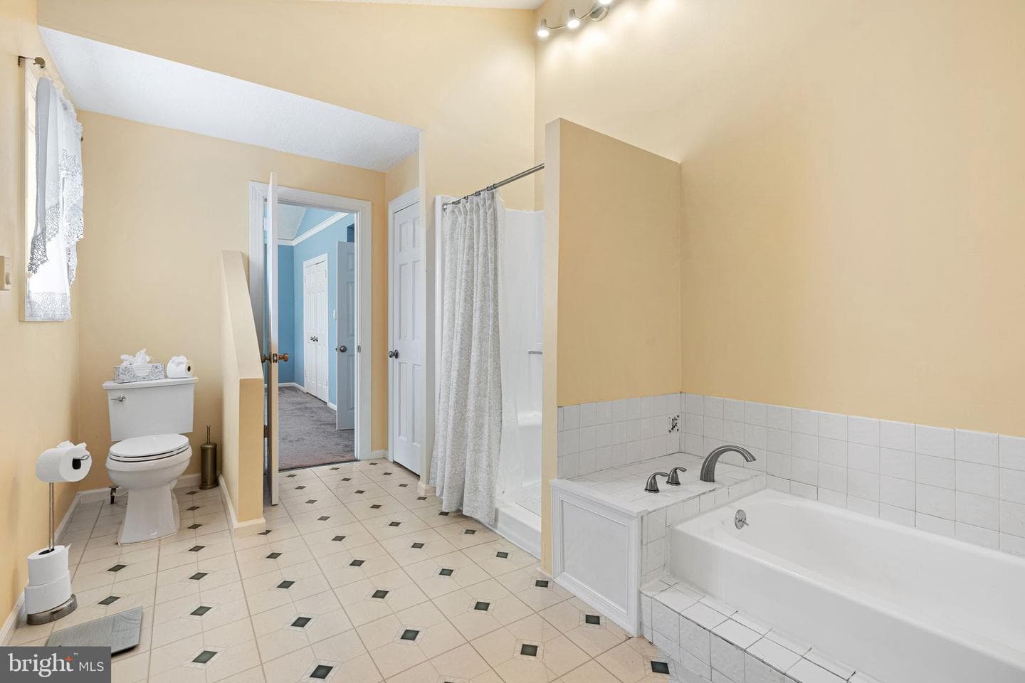 801 Cliff Road photo 24