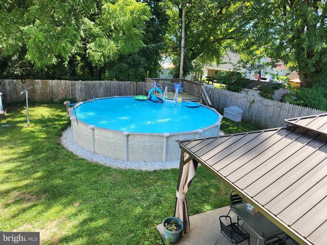 688 Carlisle Drive photo 20