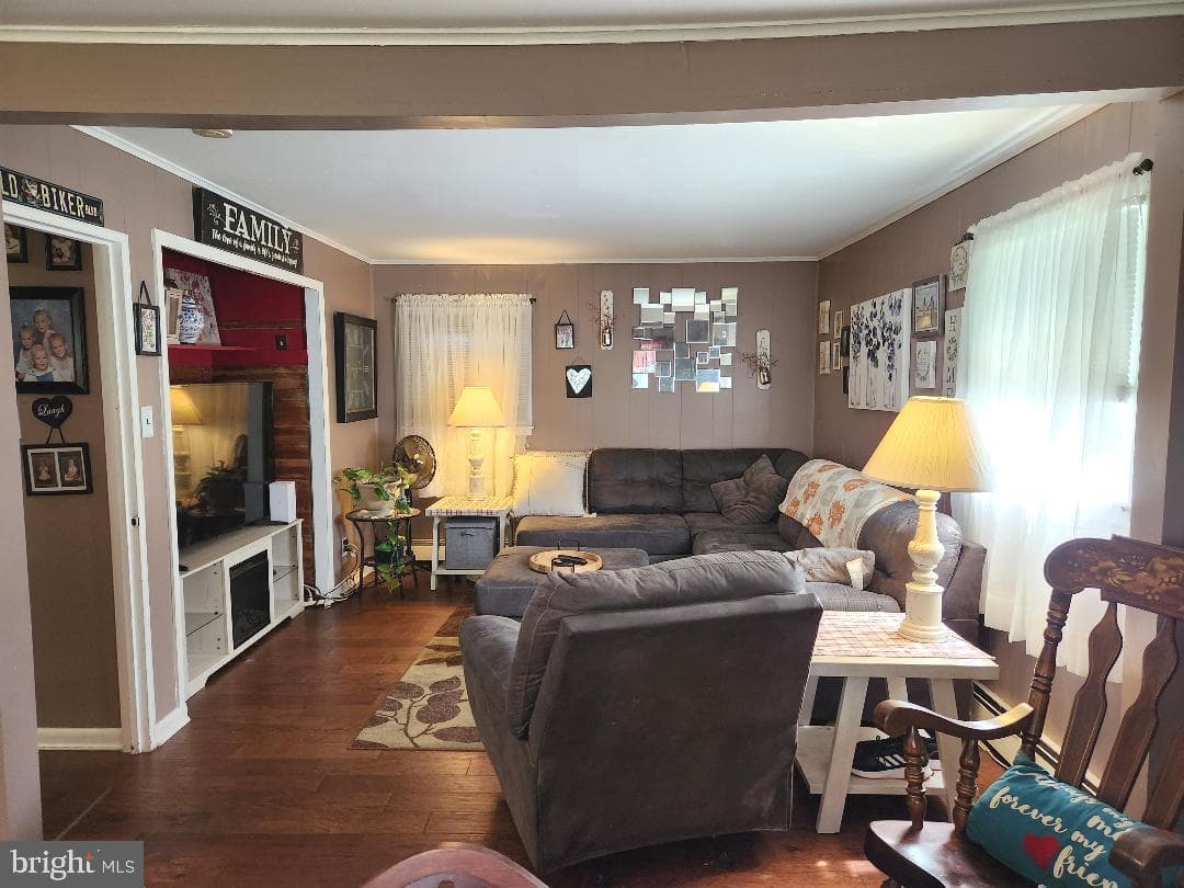 688 Carlisle Drive photo 6