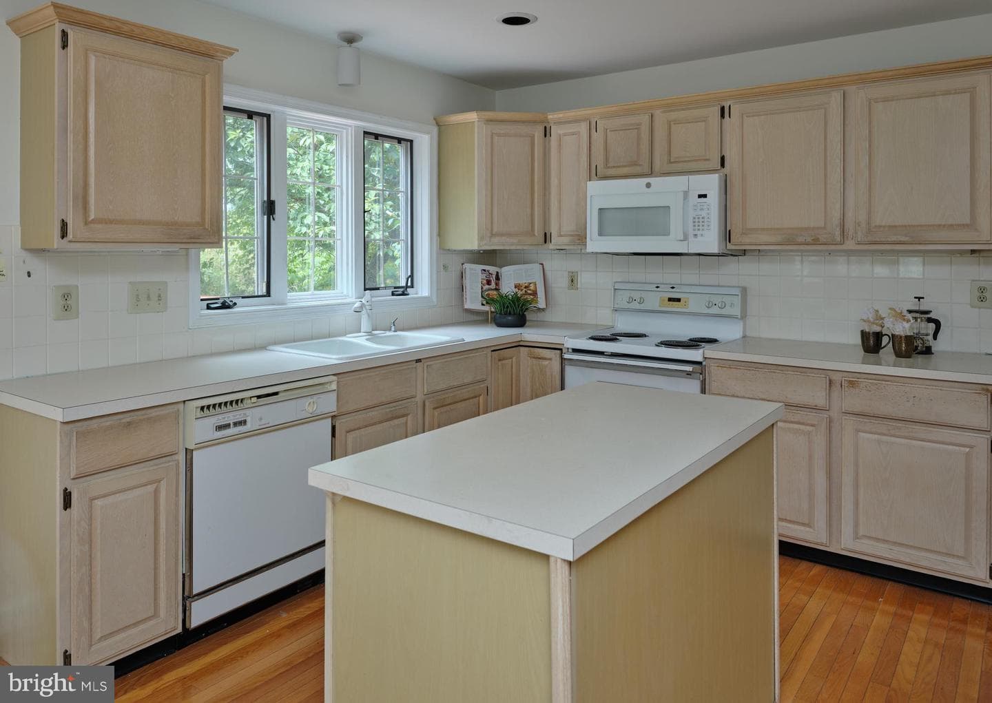 15 Riverstone Circle photo 16