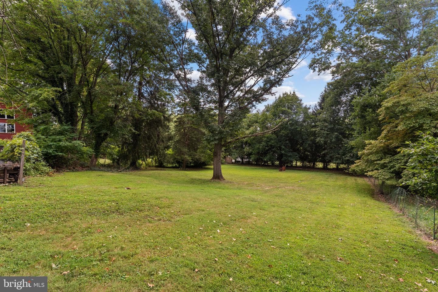 158 W Butler Avenue photo 31