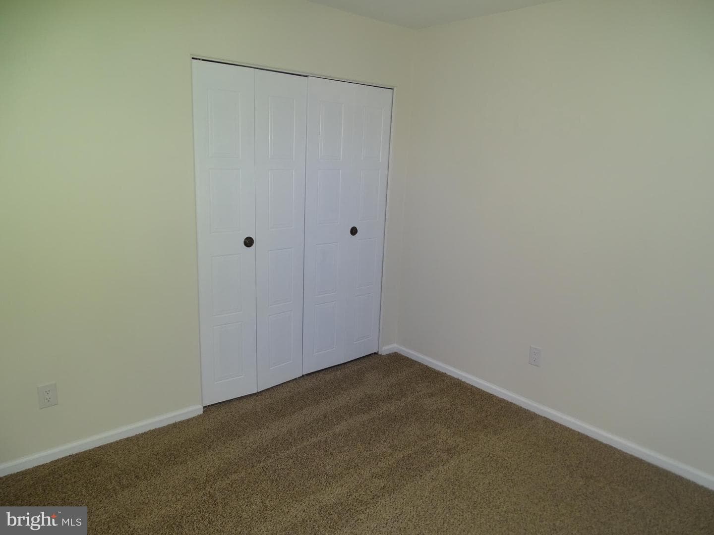 721 Grantham Court photo 19