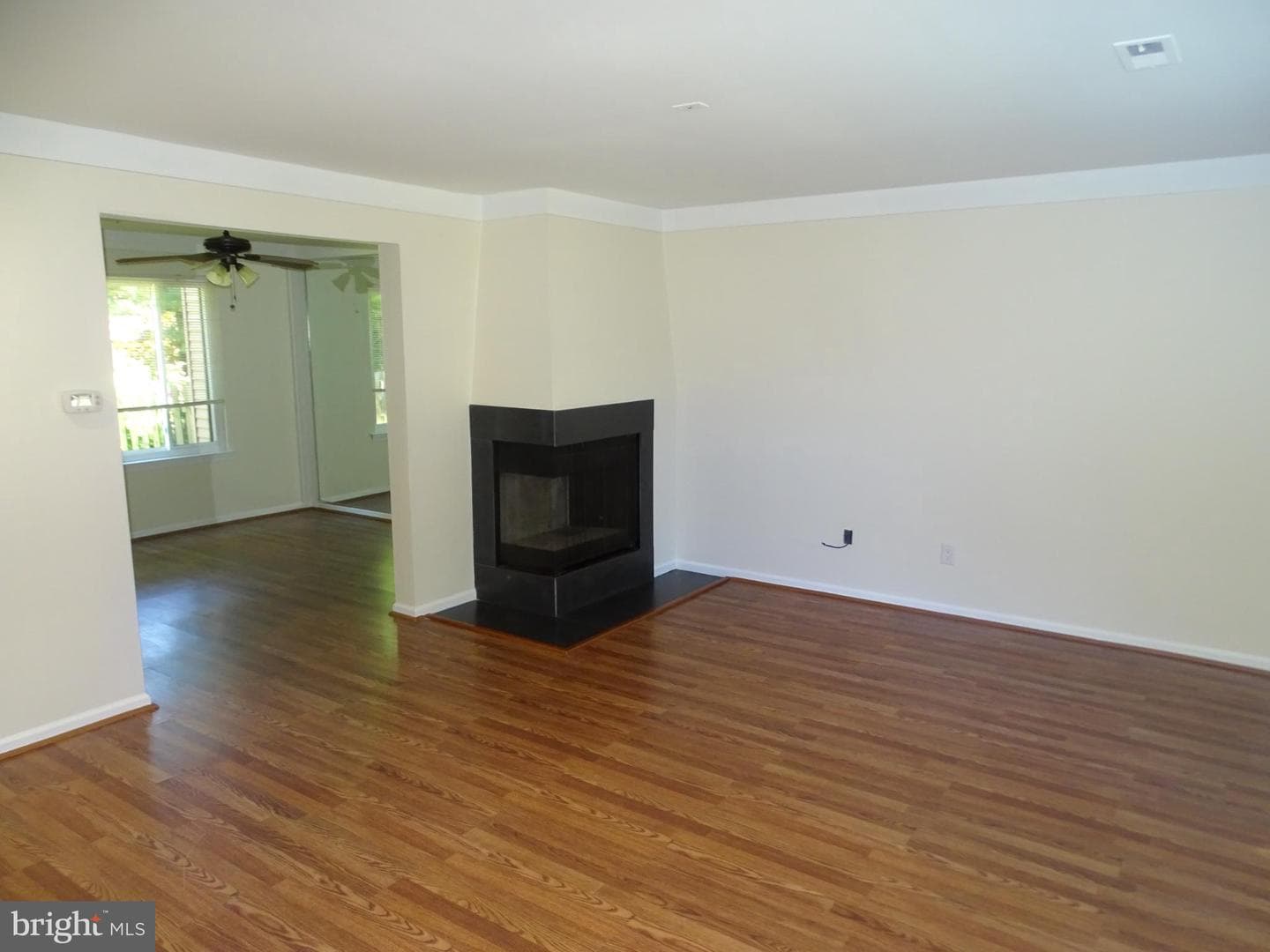 721 Grantham Court photo 2