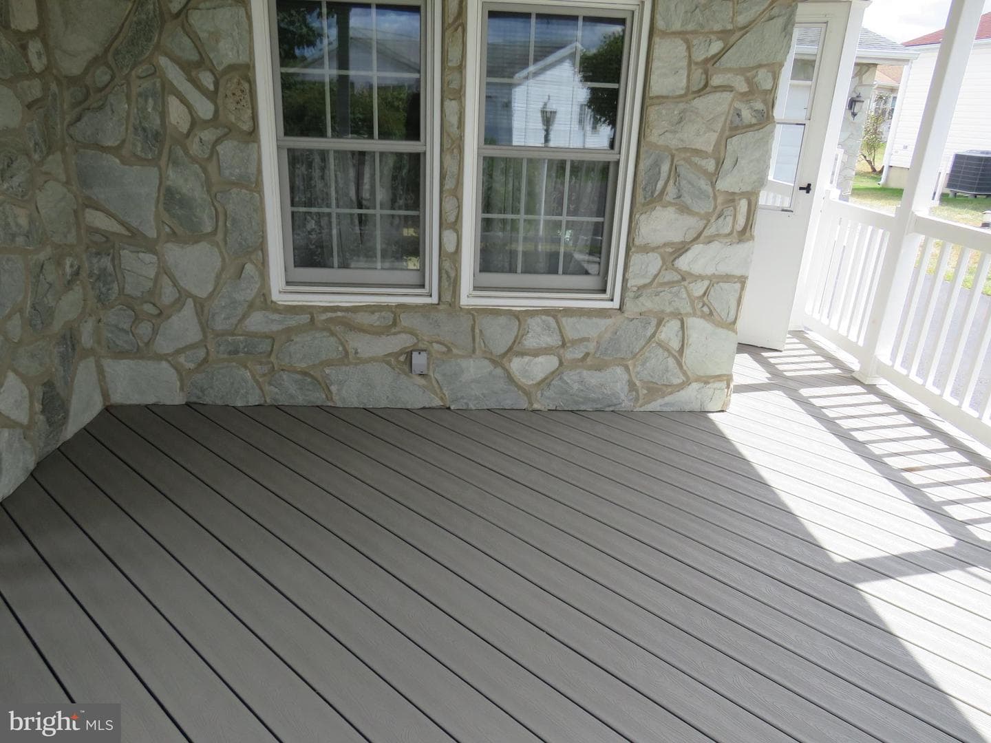 377 Spring Meadow Circle photo 7