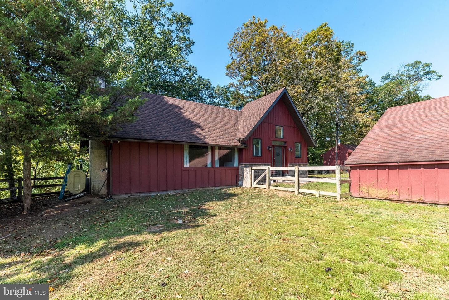 1655 Mill Road W photo 7