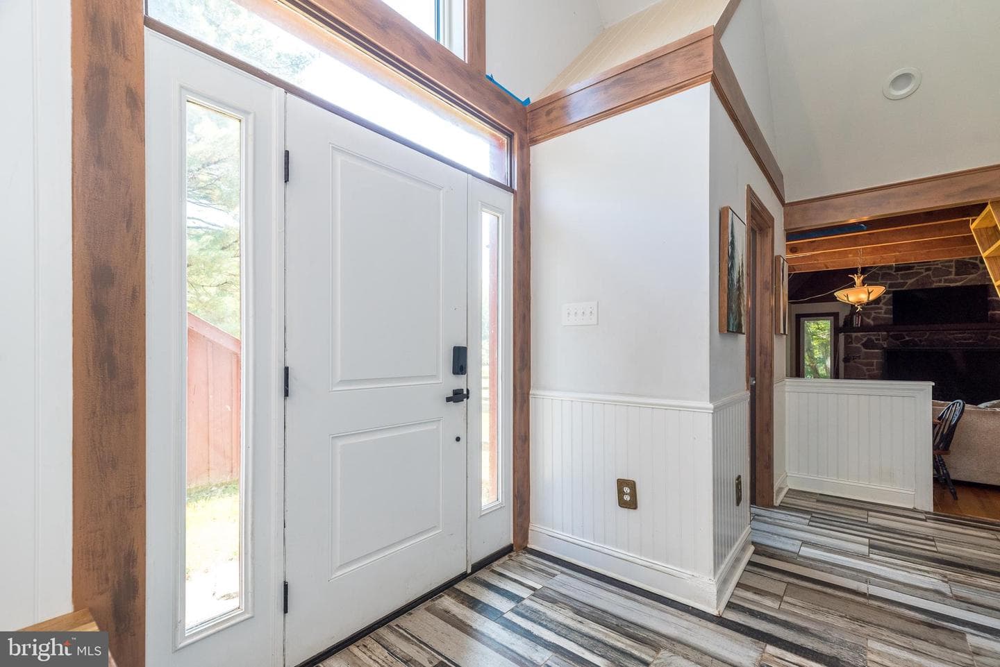 1655 Mill Road W photo 9